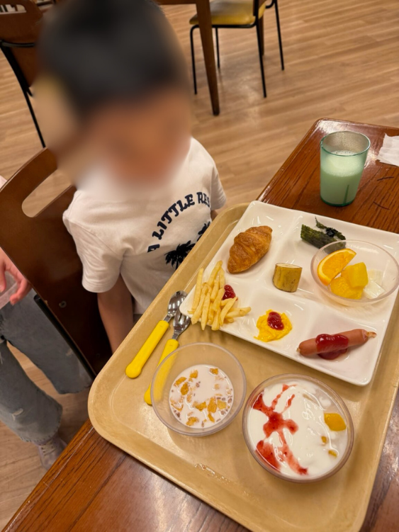 食事処Asamaの朝食バイキング、キッズプレート