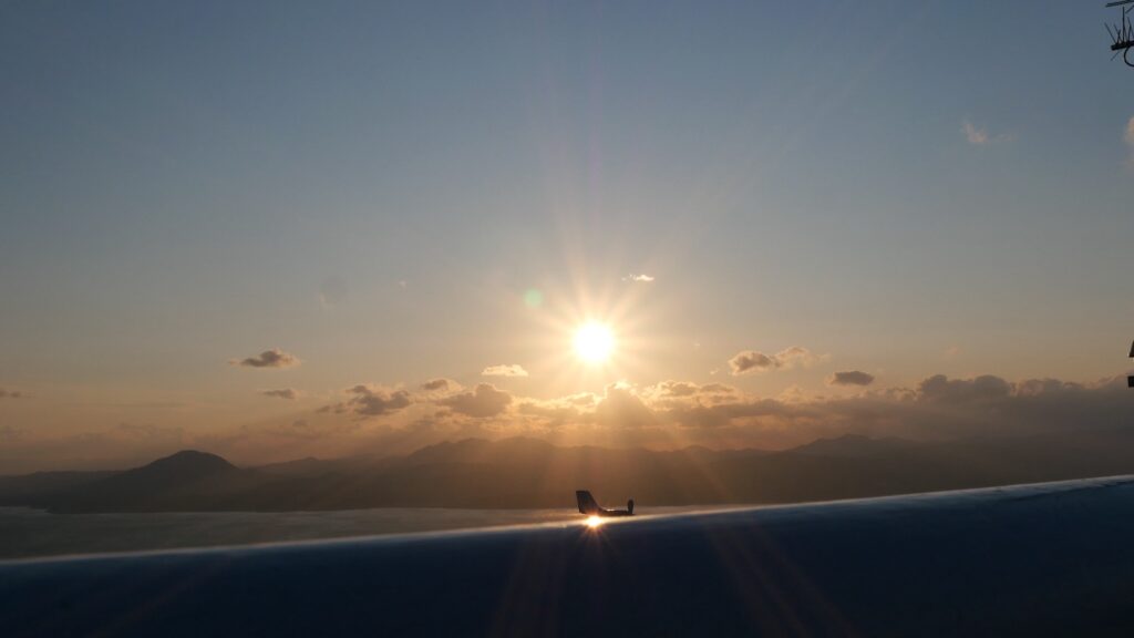 函館山から見た日の入り前の太陽